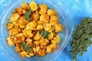 pečena cvetača s kvasnimi kosmiči pajs brez obresti