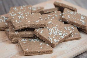 LCHF masleni krekerji pajs brez obresti