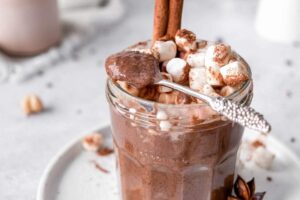 lchf nougat vroča čokolada pajs brez obresti