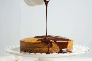 lchf keto sacher torta pajs brez obresti