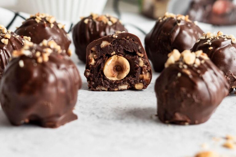 keto čokoladne kroglice z lešniki