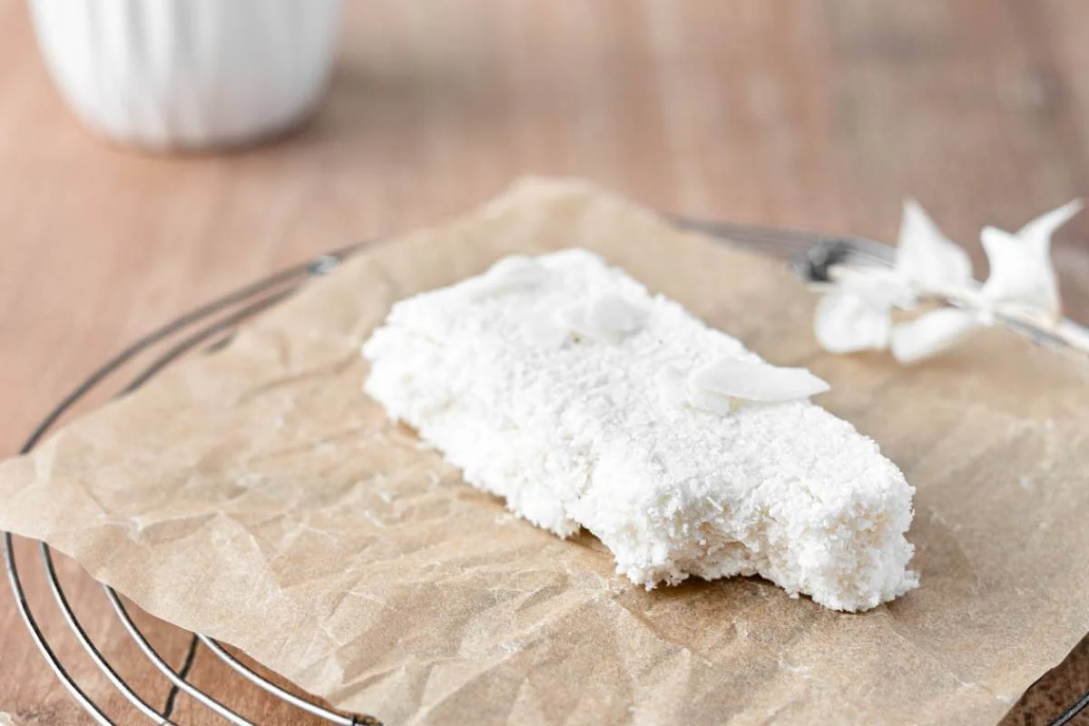 KETO kokosove ploščice brez peke