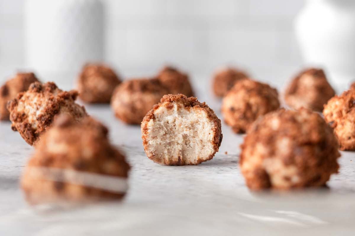 fit cheesecake kroglice brez peke