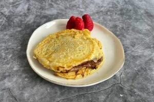 LCHF mini palačiinke polnjene s pajsotello