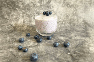 Keto borovničev smoothie