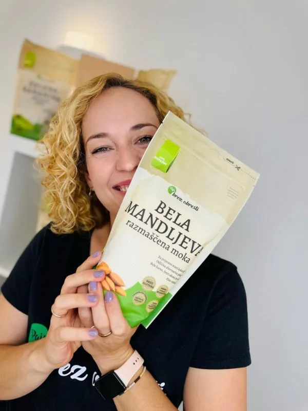 Pajs brez obresti Mandljeva razmaščena moka